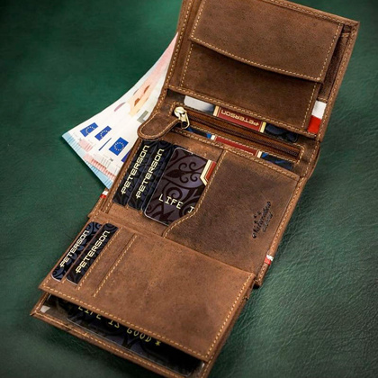 Duzy skorzany portfel meski z motywem patriotycznym