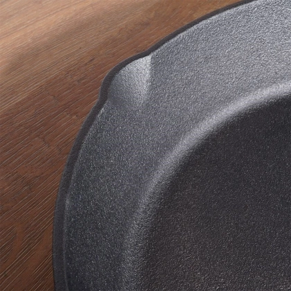 Patelnia żeliwna okrągła talerz żeliwny 30 cm indukcja gaz