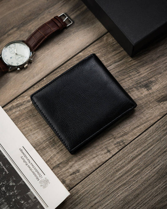 Banknotowka meska z zakladkami na karty