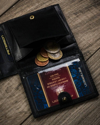 Kompaktowy portfel męski ze skóry naturalnej