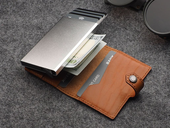 Portfel EASY WALLET for AirTag 2174