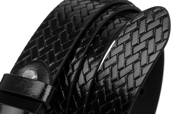 Pasek męski ze skóry naturalnej licowej z plecionym wzorem 105cm czarny