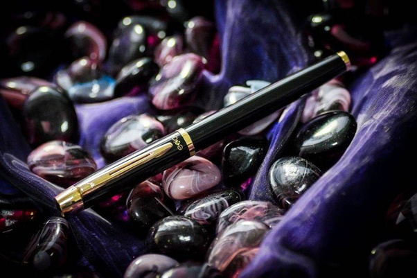 Pióro wieczne EXO Aries, czarny, wykończenia złote