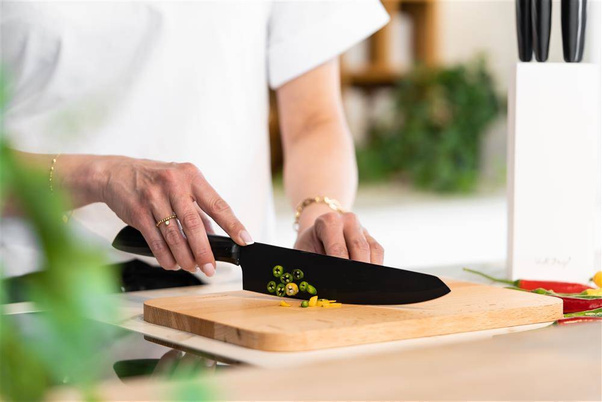 Zestaw noży w białym bloku 5 szt. Caro 27978