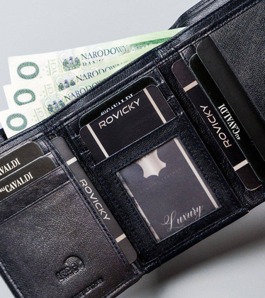 Mały, poziomy portfel damski ze skóry naturalnej, z ochroną rfid