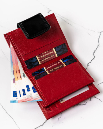 Kompaktowy portfel damski z lakierowanej skory naturalnej