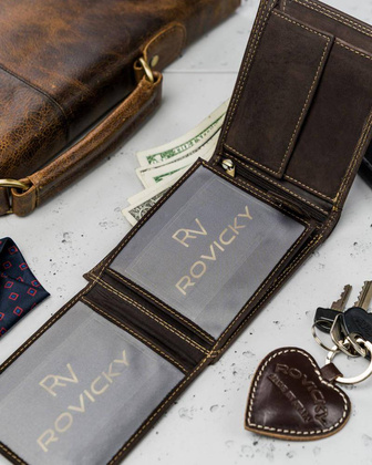 Poziomy, składany portfel męski z zewnętrzną kieszonką na kartę