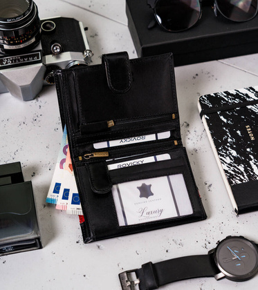 Elegancki portfel meski z wysokojakosciowej skory naturalnej