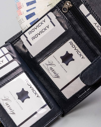 Skórzany portfel damski z ozdobnym zapięciem