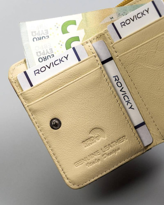 Mały, skórzany portfel damski ze wzorem motyli