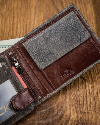 Piękny kolorowy portfel męski skórzany