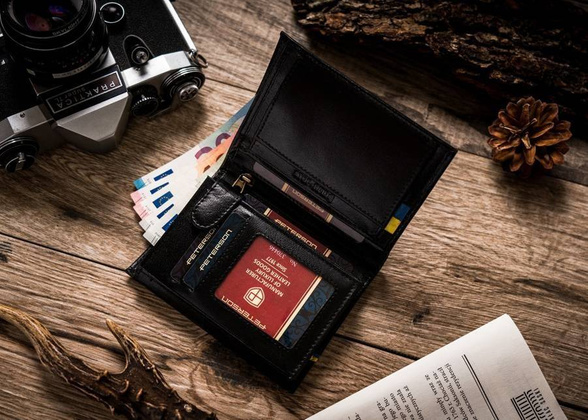 Skórzany, duży portfel męski bez zapięcia