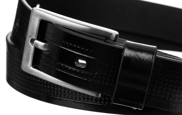 Pasek meski ze skory naturalnej licowej z ozdobnym tloczeniem