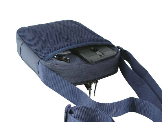 Torba na ramię AERONAUTICA MILITARE Drone Granatowa