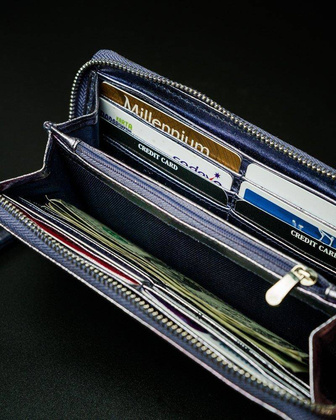 Przepiękny błyszczący portfel damski piórnik, marki Pierre Andreus®