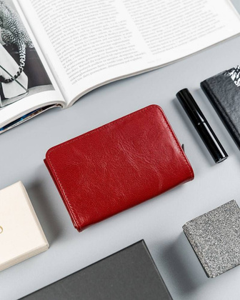 Kompaktowy portfel damski ze skóry naturalnej