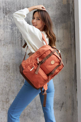 Duży plecak miejski z przegrodą na laptopa