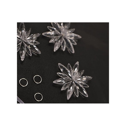 Zestaw zawieszek transparentne śnieżynki 12szt. w opakowaniu BSN70