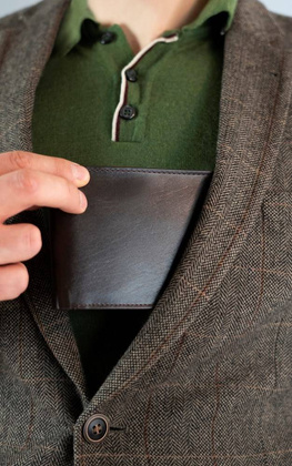 Klasyczny, skórzany portfel męski