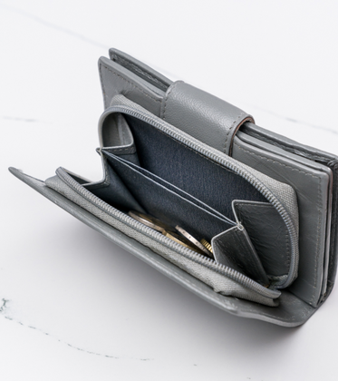 Portfel damski skórzany RFID stop Cavaldi® pionowy zatrzask