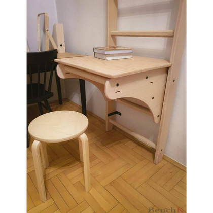 Drabinka z drewnianym do podciągania z biurkiem BenchK 111