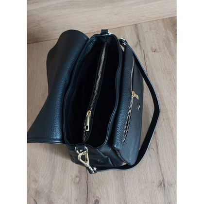 Piękna listonoszka dużo schowków ,skórzana Włoska raportówka A5 Czarna VP954N