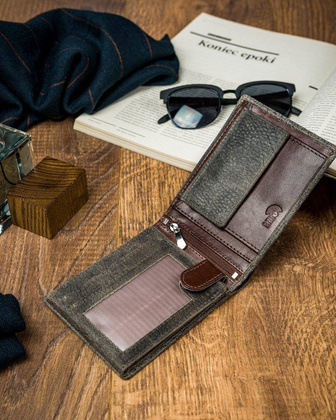 Piękny kolorowy portfel męski skórzany