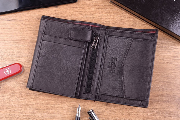 Portfel męski skórzany PIERRE CARDIN TILAK38 326 RFID Czarno Czerwony