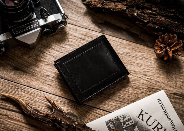 Skórzany portfel męski w orientacji poziomej z systemem rfid