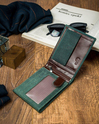 Piękny kolorowy portfel męski skórzany