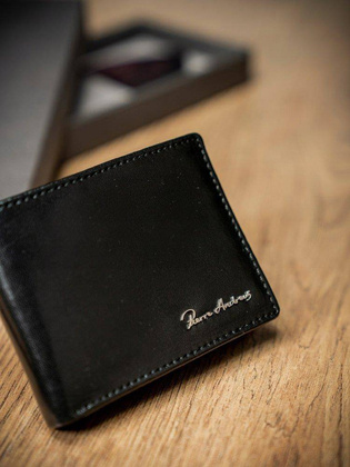 Skórzany portfel męski w wersji poziomej z membraną rfid stop