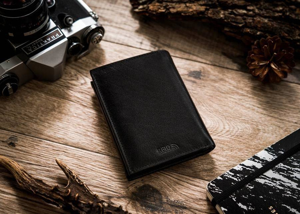 portfel męski ze skóry naturalnej Peterson Czarny