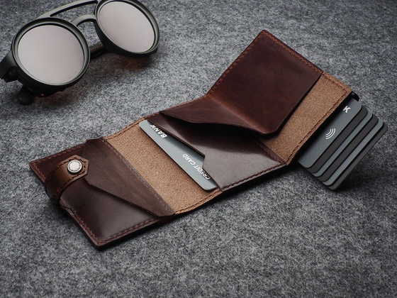 Portfel HIKER Go 2115