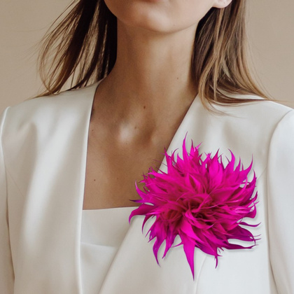 Broszka ozdobna, spinka do włosów 2w1 pióra fuksja BZ207F