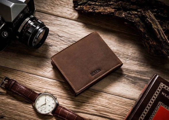 Zestaw prezentowy: skórzany portfel męski i etui na kluczyk i karty