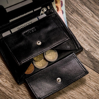 Klasyczny portfel męski na karty