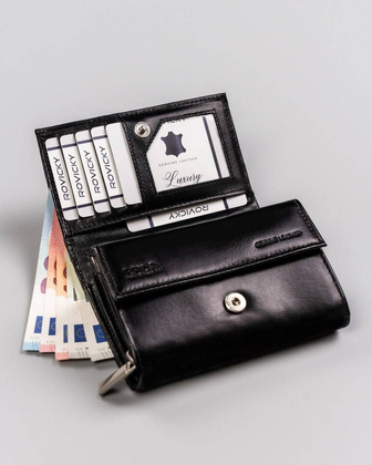 Skórzany kompaktowy portfel damski