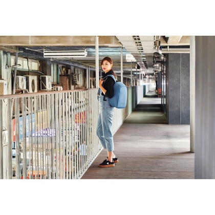 Bobby Hero Small plecak chroniący przed kieszonkowcami XD COLLECTION Niebieski