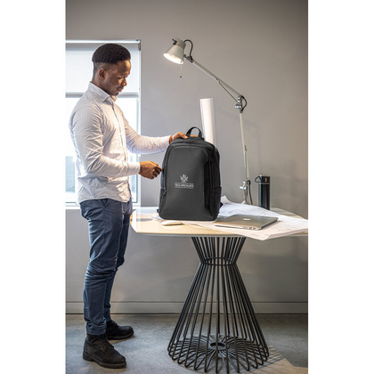 DRAMMEN. Plecak na laptopa z poliestru z recyklingu o wysokiej gęstości 600D