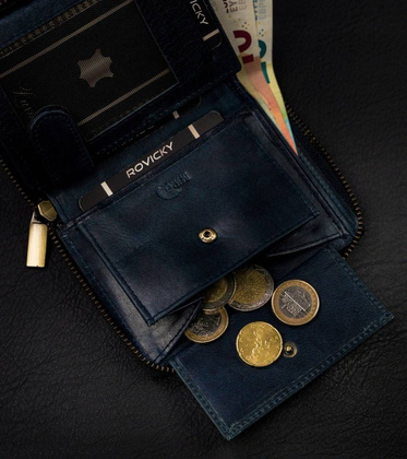 Duży, skórzany portfel w orientacji pionowej z systemem rfid