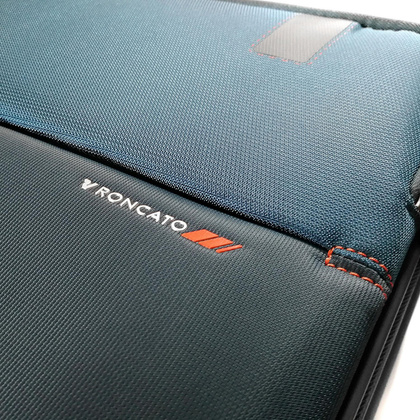 Duża walizka RONCATO SPEED 416121 Niebieska