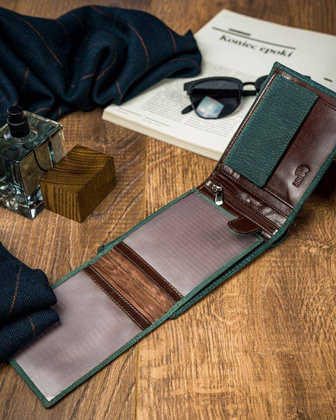 Piękny kolorowy portfel męski skórzany