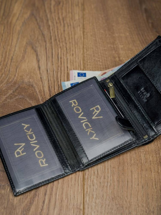 Portfel męski z licowej skóry naturalnej o atrakcyjnym wykończeniu