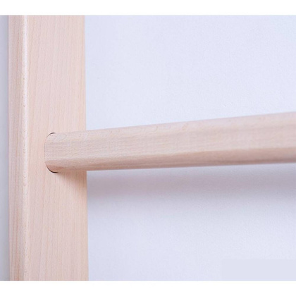 Drabinka z drewnianym drążkiem i akcesoriami BenchK 113