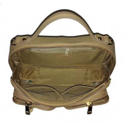 Zgrabny elegancki kuferek, listonoszka kieszonki A5 złote okucia Vera Pelle  Czarna  VPMC15N