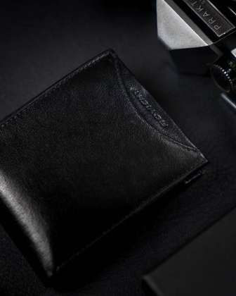 Portfel męski z naturalnej skóry licowej, etui z okienkiem na zdjęcie