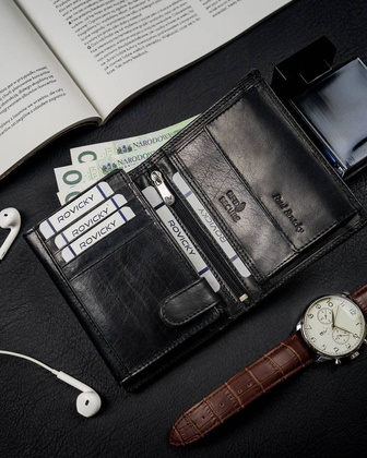 Rozbudowany, pionowy portfel męski bez zapięcia ze skóry naturalnej