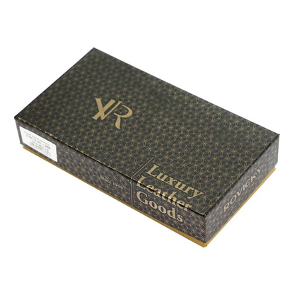 Skórzany portfel damski w orientacji poziomej na zatrzask