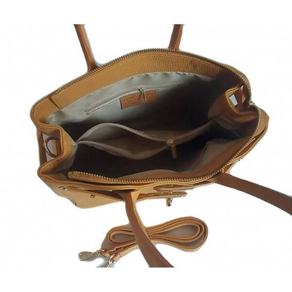 Włoska skórzana torebka kuferek do ręki Vera Pelle, złote okucia Camel KMA35C