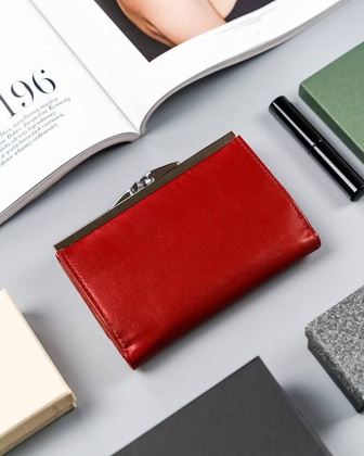 Portfel damski ze skóry naturalnej z portmonetką na bigiel, rfid